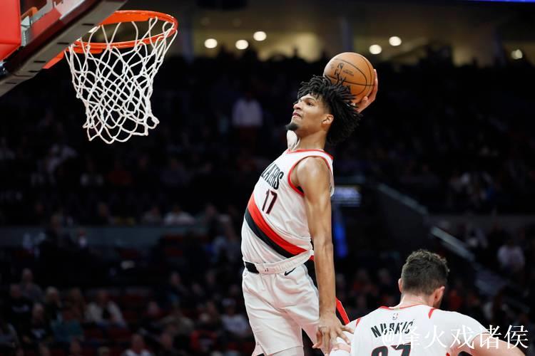夏普砍下33分，开拓者力克森林狼致其3连败，国王狂胜太阳