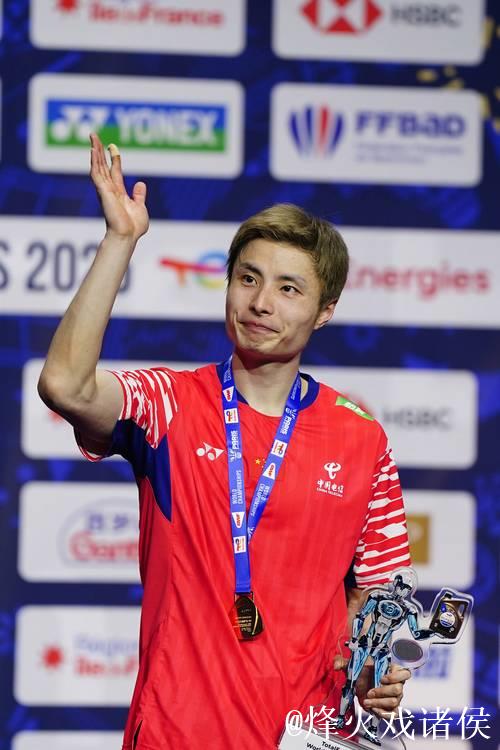 世界羽联年终总决赛 石宇奇2-0昆拉武特晋级决赛 世界羽联年终总决赛 石宇奇2-0昆拉武特晋级决赛