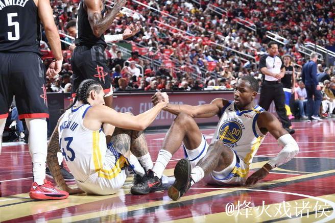 申京26+11库里19分 火箭险胜勇士晋级杯赛四强