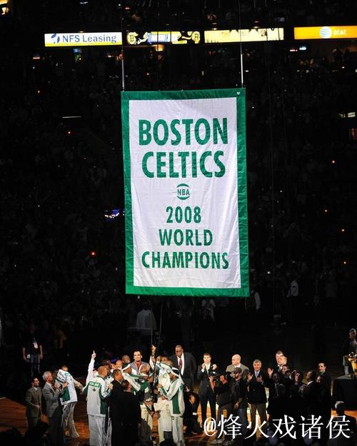 NBA新赛季盛大开幕 凯尔特人悬挂第18座冠军旗帜 NBA新赛季盛大开幕 凯尔特人悬挂第18座冠军旗帜