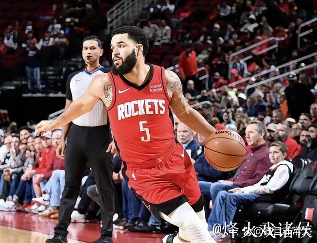 范弗里特砍下38分助火箭险胜雷霆，骑士力克绿军终结7连胜