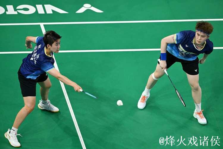 全运会羽毛球女子团体小组赛:浙江队胜湖北队 全运会羽毛球女子团体小组赛:浙江队胜湖北队